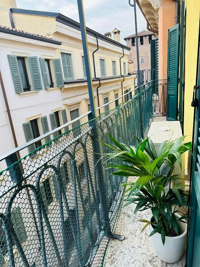 Arena House Sofia Apartment Verona Italy